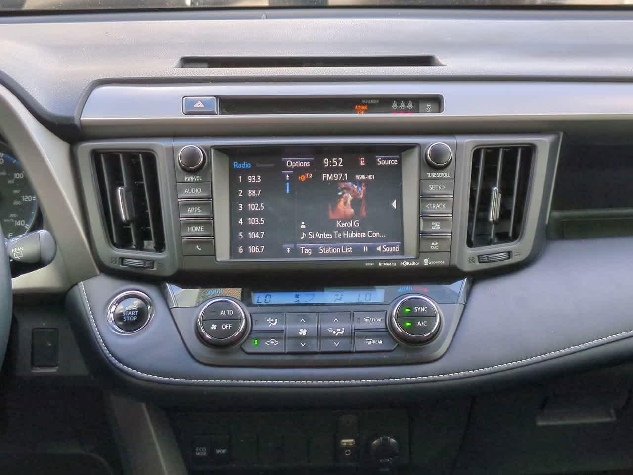 Toyota Rav4 Xle With Navigation - Thumbnail 18
