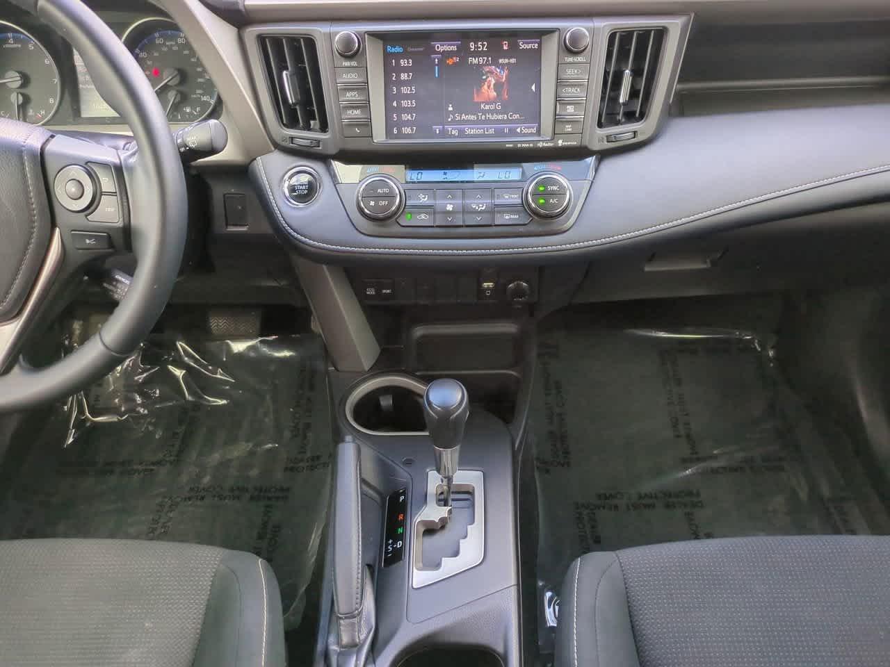 Toyota Rav4 Xle With Navigation - Thumbnail 19