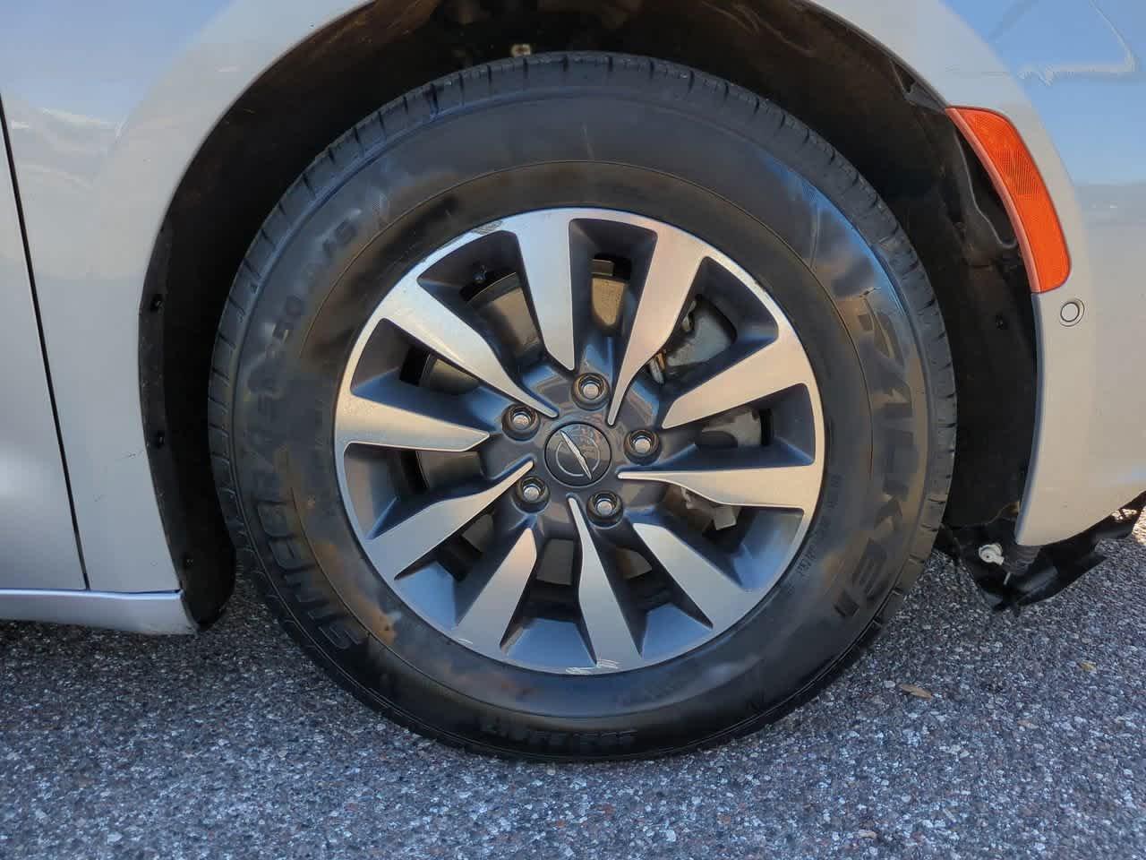 Chrysler Pacifica Hybrid Limited Fwd - Thumbnail 12