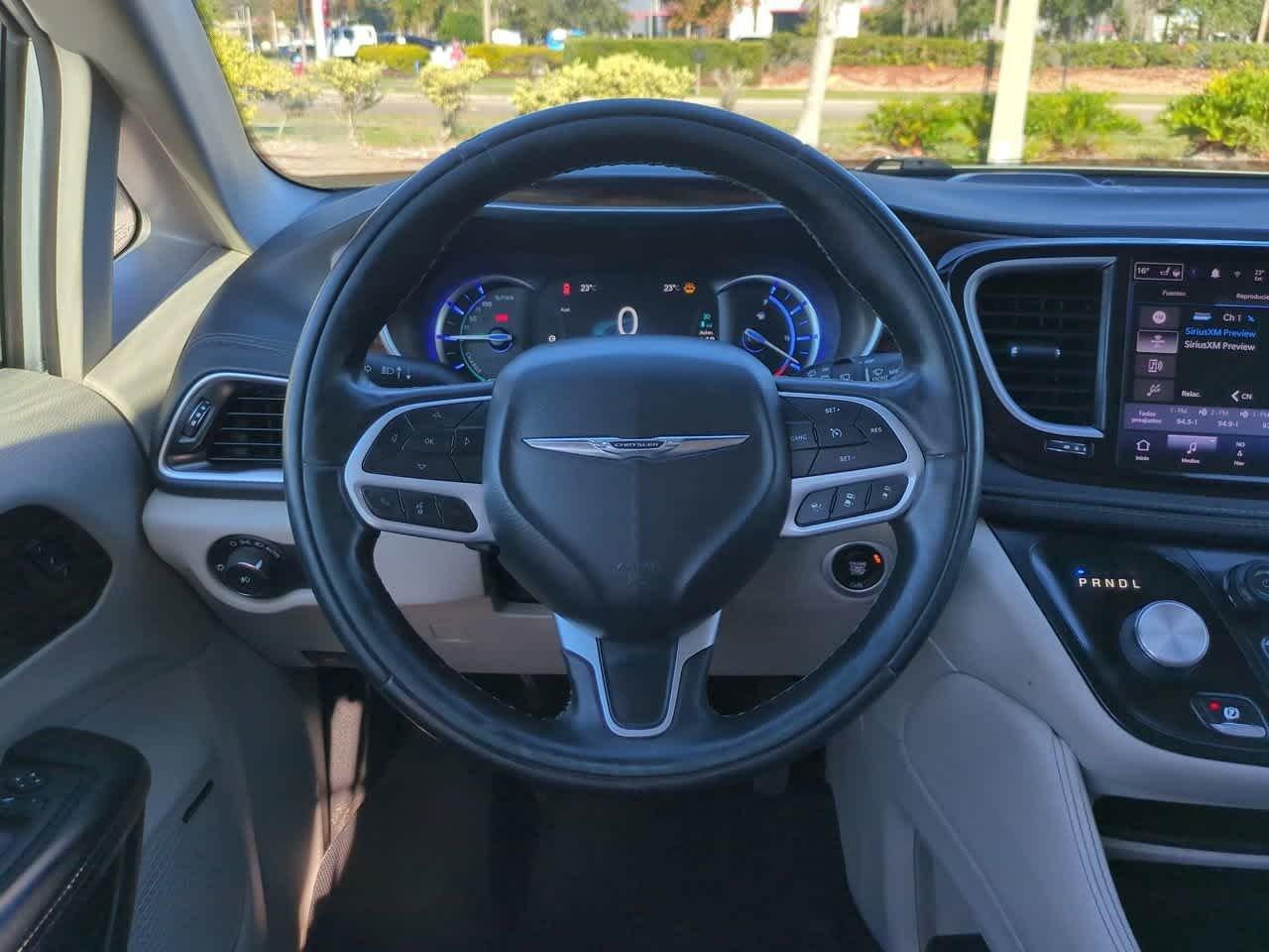 Chrysler Pacifica Hybrid Limited Fwd - Thumbnail 17