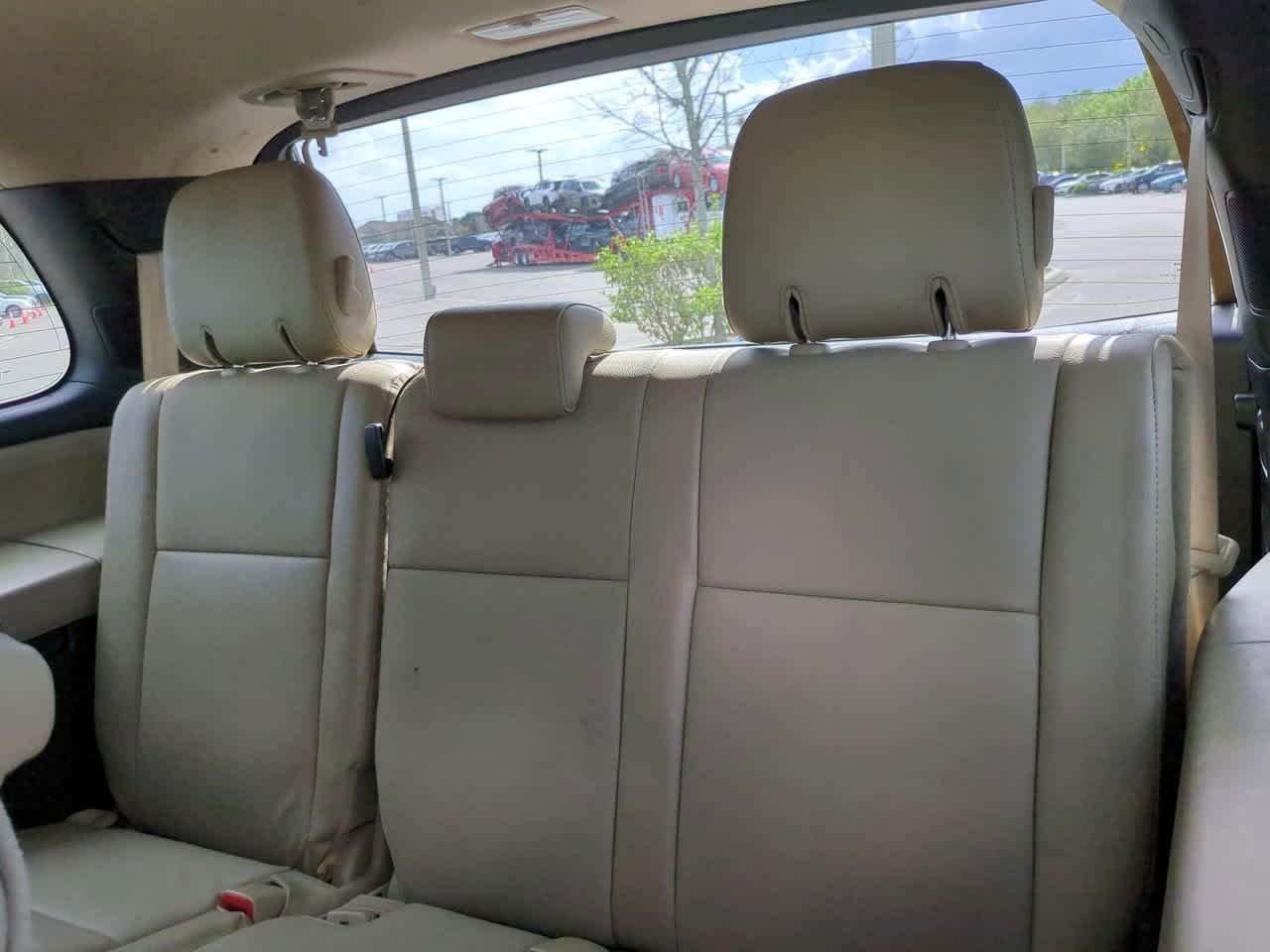 Toyota Sequoia Sr5 Rwd - Thumbnail 14