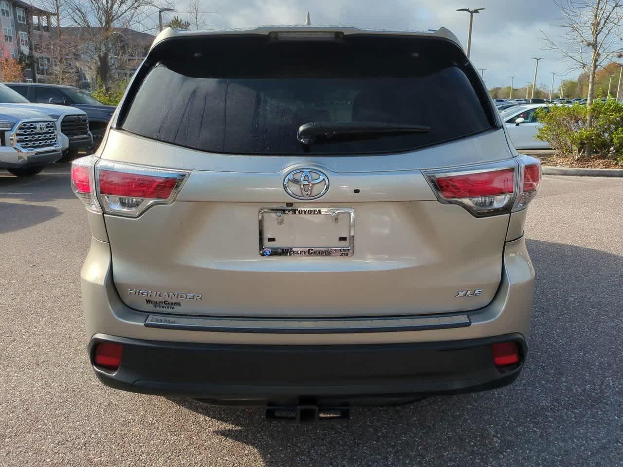 Toyota Highlander Xle Fwd - Thumbnail 6