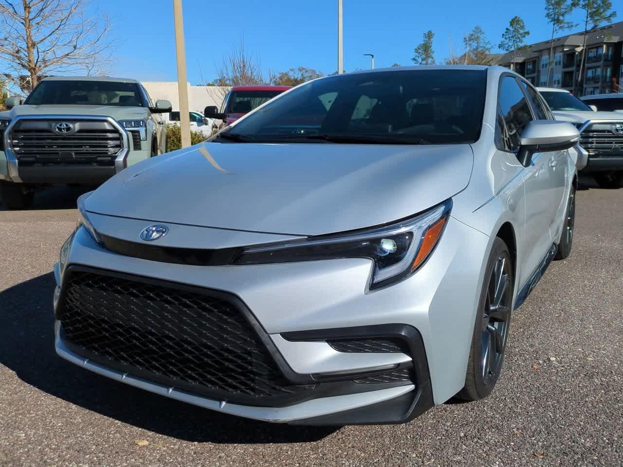 Toyota Corolla Se Fwd - Thumbnail 3