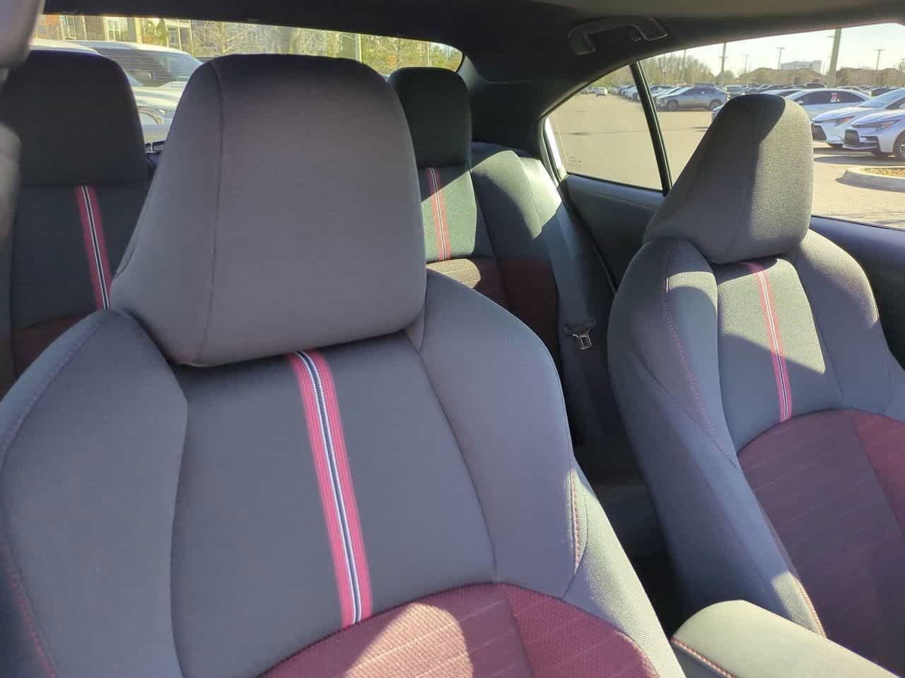 Toyota Corolla Se Fwd - Thumbnail 8