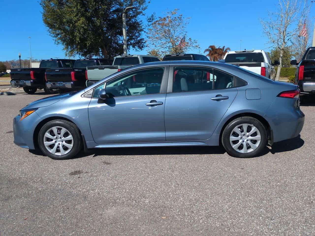 Toyota Corolla Le Fwd 4Dr Car - Thumbnail 4