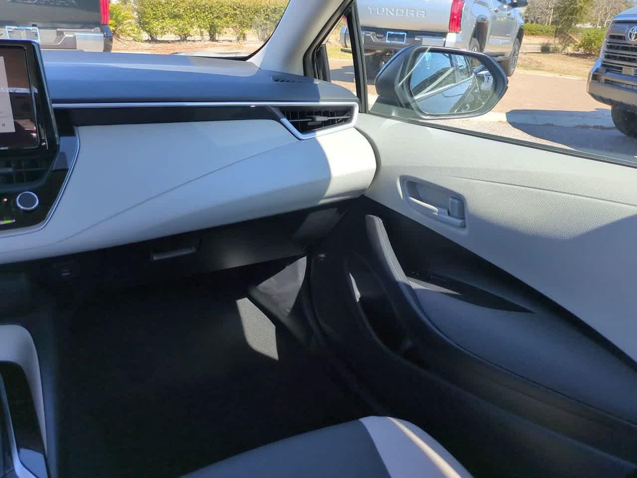 Toyota Corolla Le Fwd 4Dr Car - Thumbnail 17