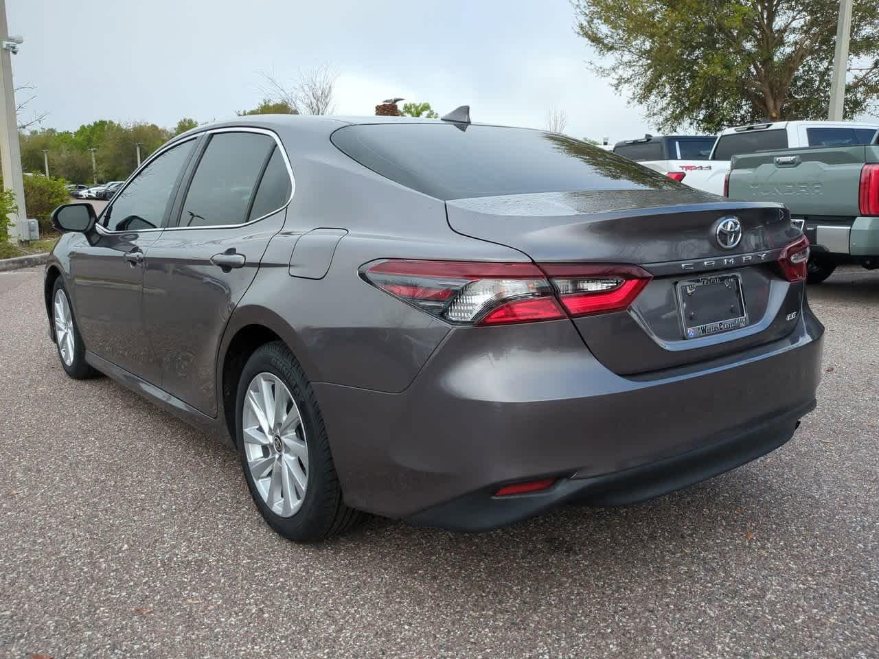 Toyota Camry Le Fwd 4Dr Car - Thumbnail 5