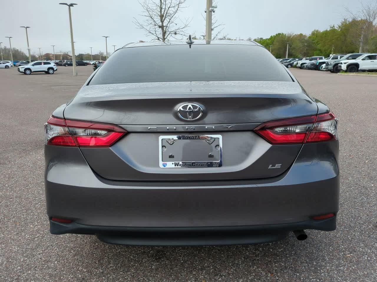 Toyota Camry Le Fwd 4Dr Car - Thumbnail 6