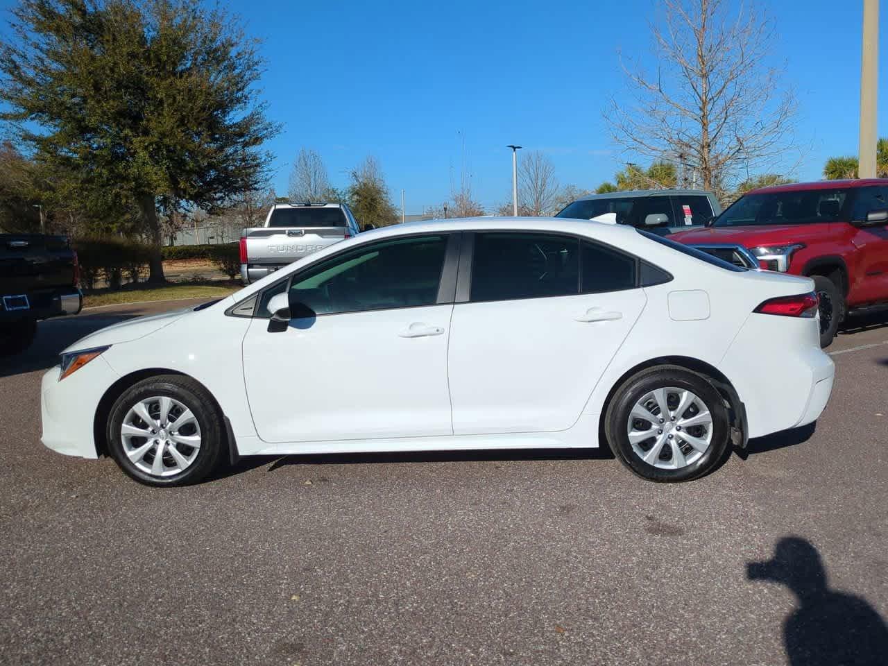 Toyota Corolla Le Fwd 4Dr Car - Thumbnail 4