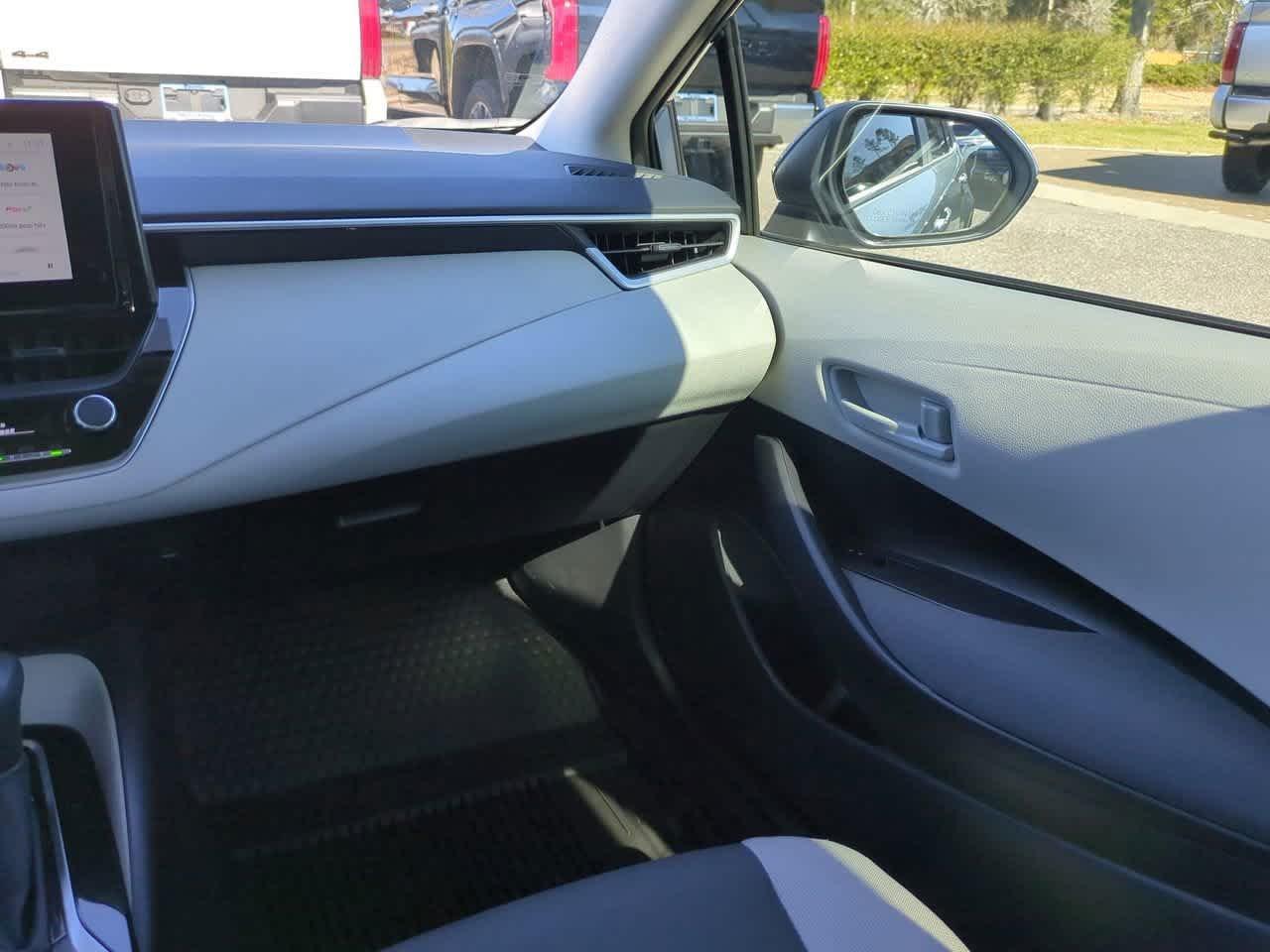 Toyota Corolla Le Fwd 4Dr Car - Thumbnail 16