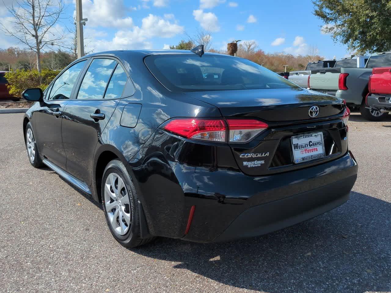 Toyota Corolla Le Fwd 4Dr Car - Thumbnail 5