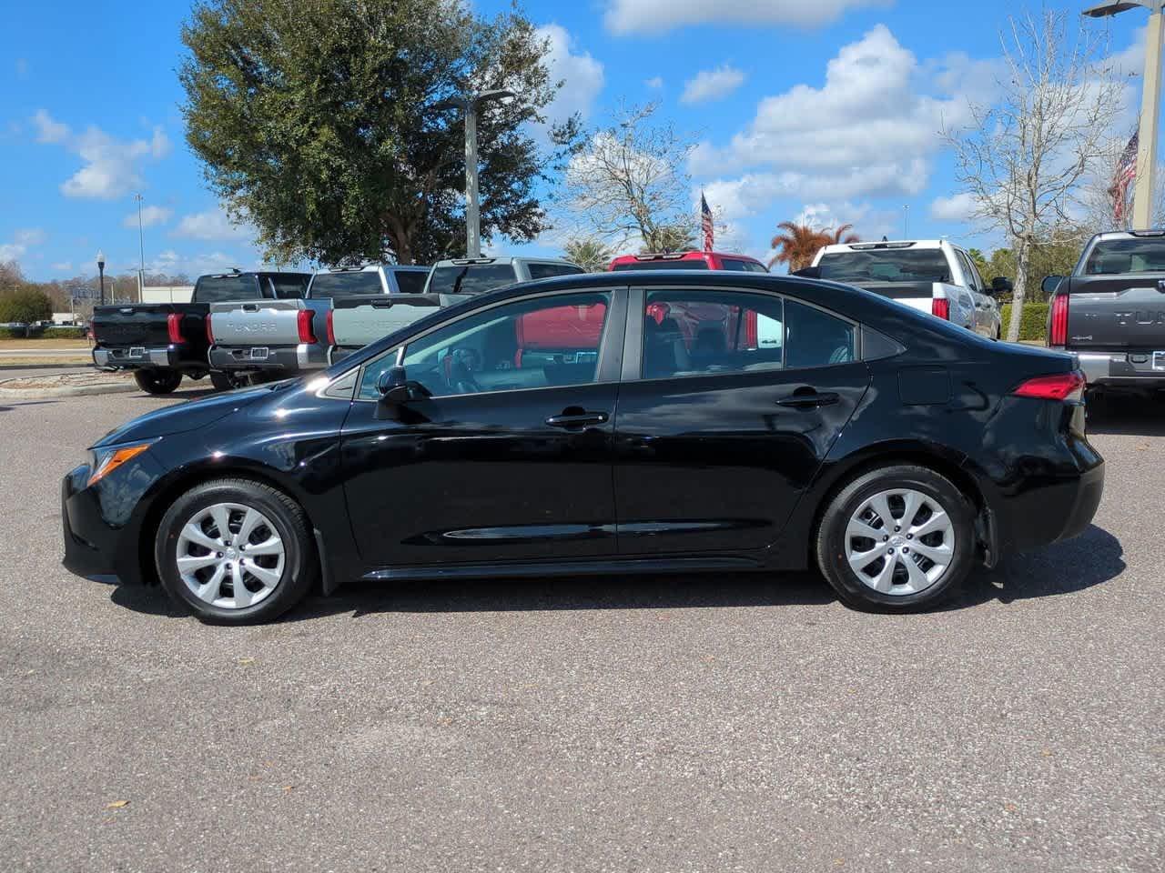 Toyota Corolla Le Fwd 4Dr Car - Thumbnail 4