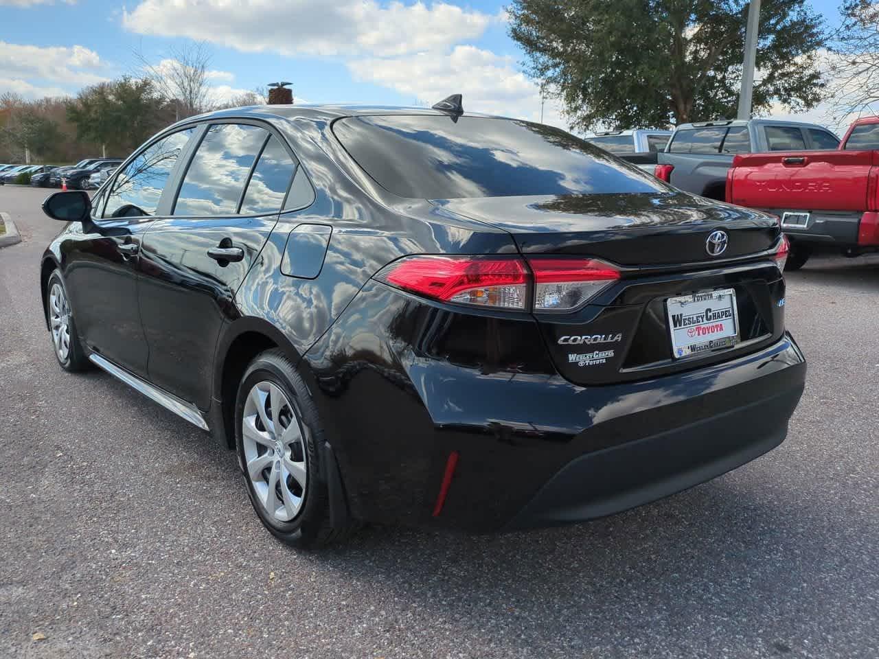 Toyota Corolla Le Fwd 4Dr Car - Thumbnail 5