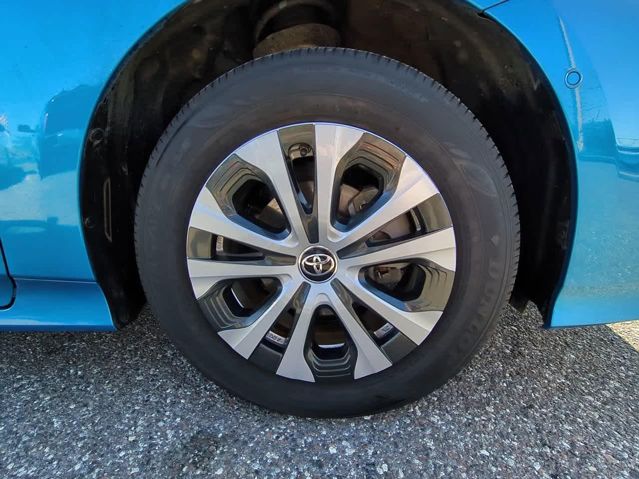 Toyota Prius Xle Awd - Thumbnail 11