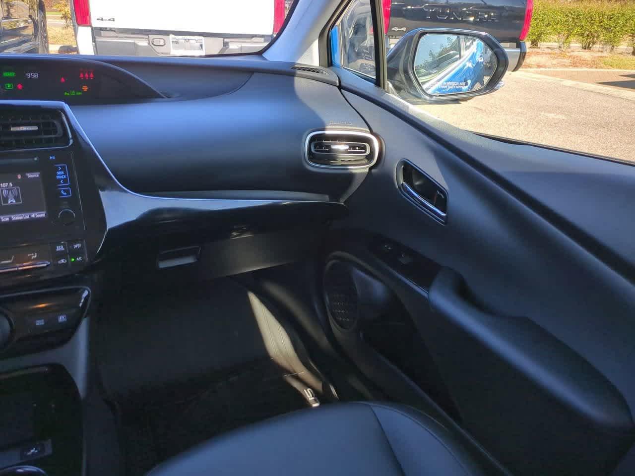 Toyota Prius Xle Awd - Thumbnail 16