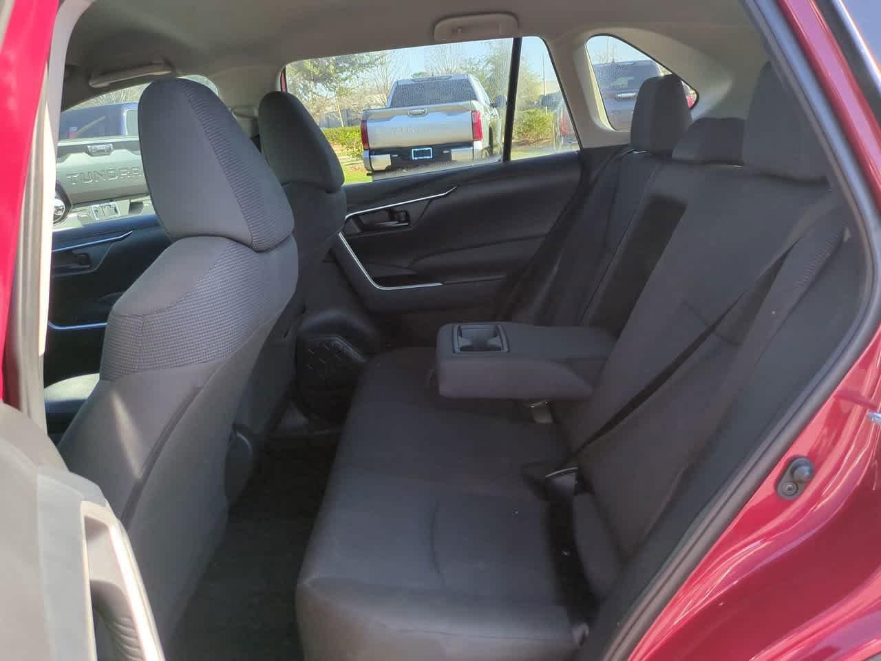 Toyota Rav4 Le Fwd Sport Utility - Thumbnail 14