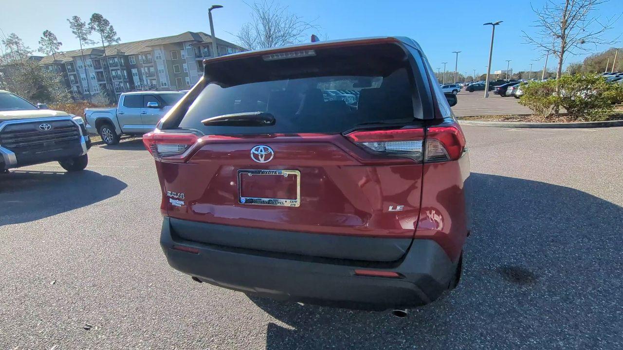 Toyota Rav4 Le Fwd Sport Utility - Thumbnail 2