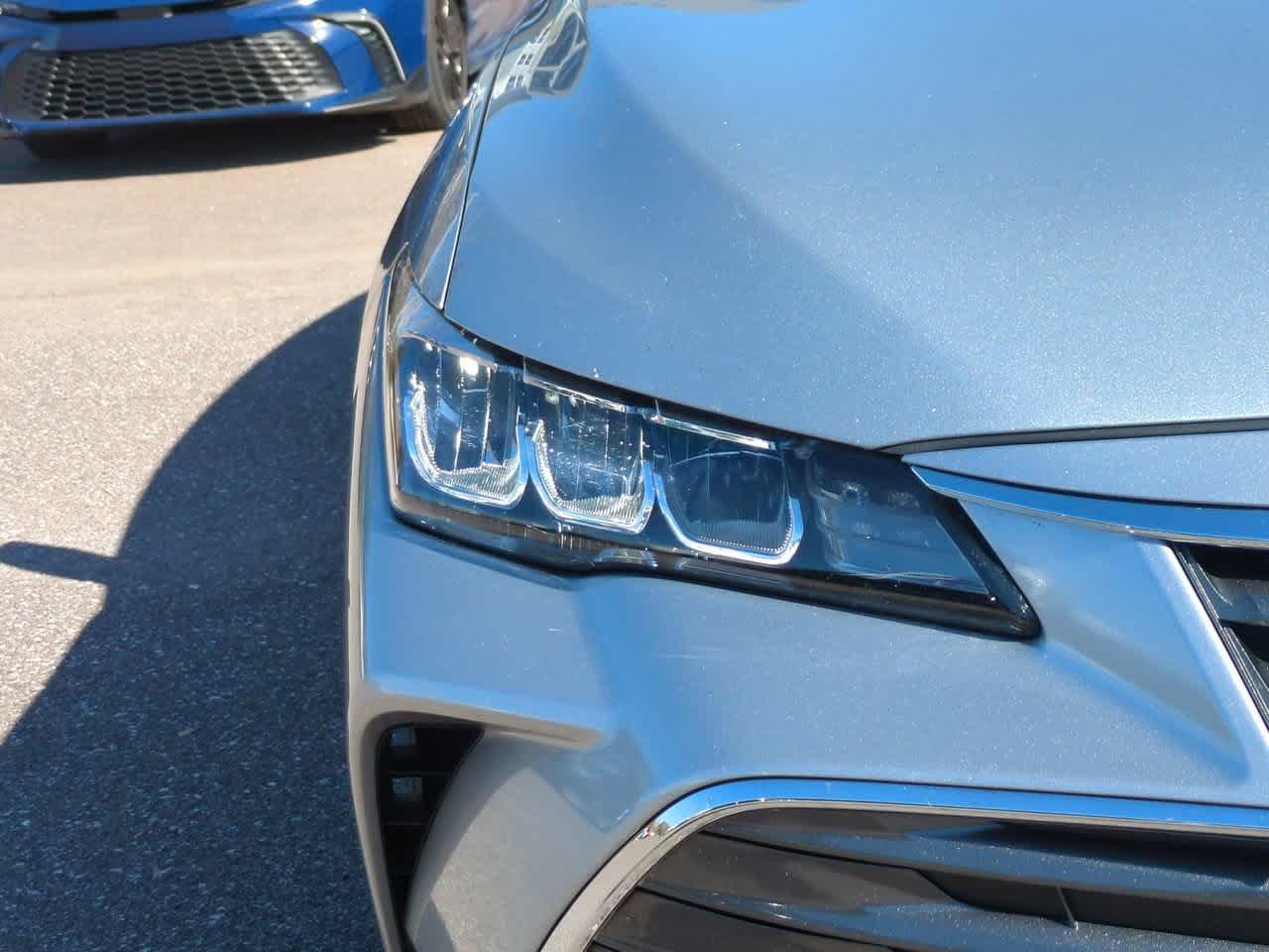 Toyota Avalon Hybrid Xle Fwd 4Dr Car - Thumbnail 11