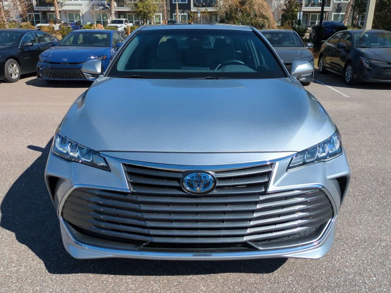 Toyota Avalon Hybrid Xle Fwd 4Dr Car - Thumbnail 10