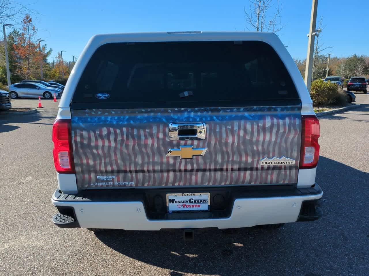 Chevrolet Silverado 1500 High Country Rwd Crew Cab - Thumbnail 6