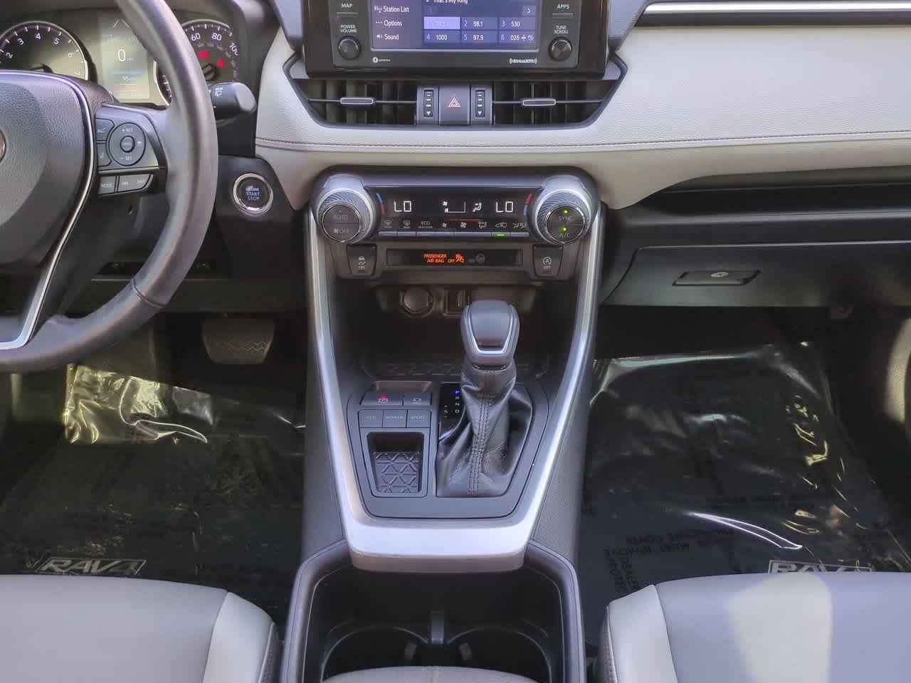 Toyota Rav4 Xle Premium Fwd Sport Utility - Thumbnail 19