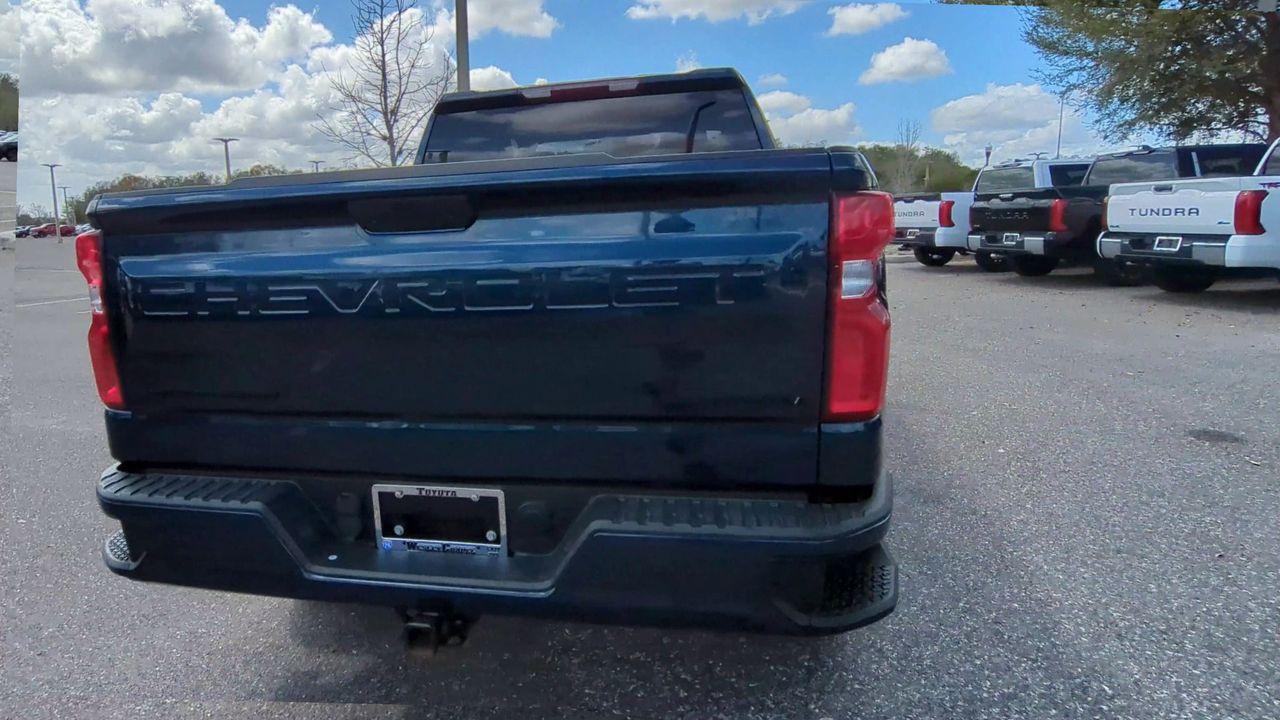 Chevrolet Silverado 1500 Ltd Custom Rwd Crew Cab - Thumbnail 2
