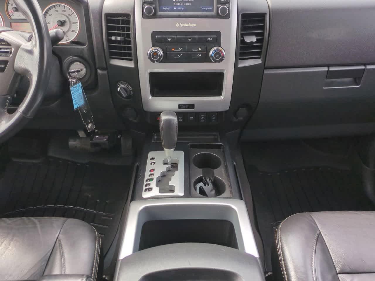 Nissan Titan Pro-4X 4Wd Crew Cab - Thumbnail 19