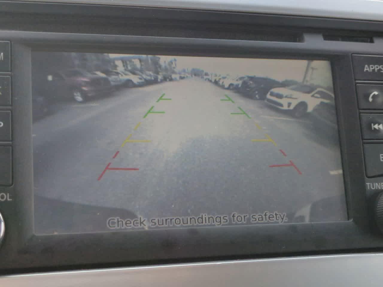 Nissan Titan Pro-4X 4Wd Crew Cab - Thumbnail 20