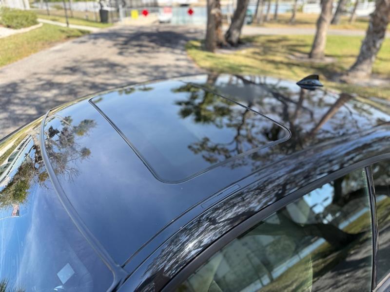 Bmw 3-Series 328I Coupe - Thumbnail 9