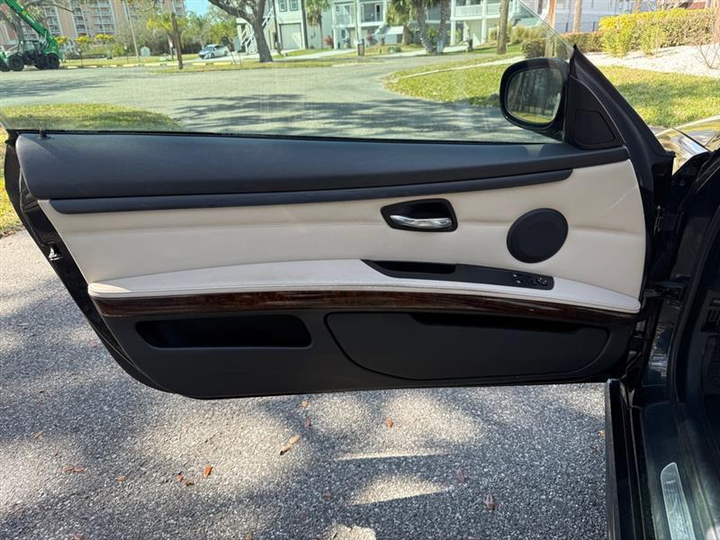 Bmw 3-Series 328I Coupe - Thumbnail 13