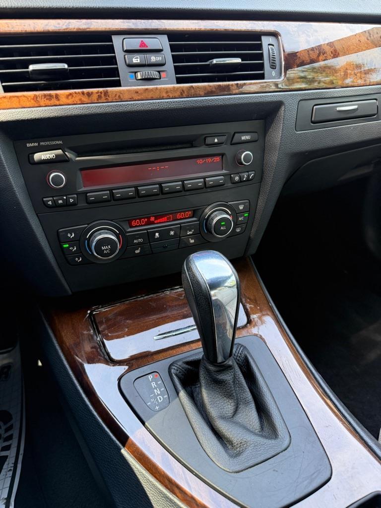 Bmw 3-Series 328I Coupe - Thumbnail 2