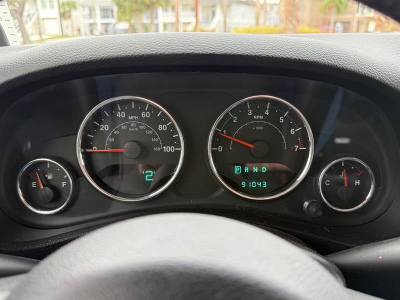 Jeep Wrangler Unlimited Sahara 4Wd - Thumbnail 18