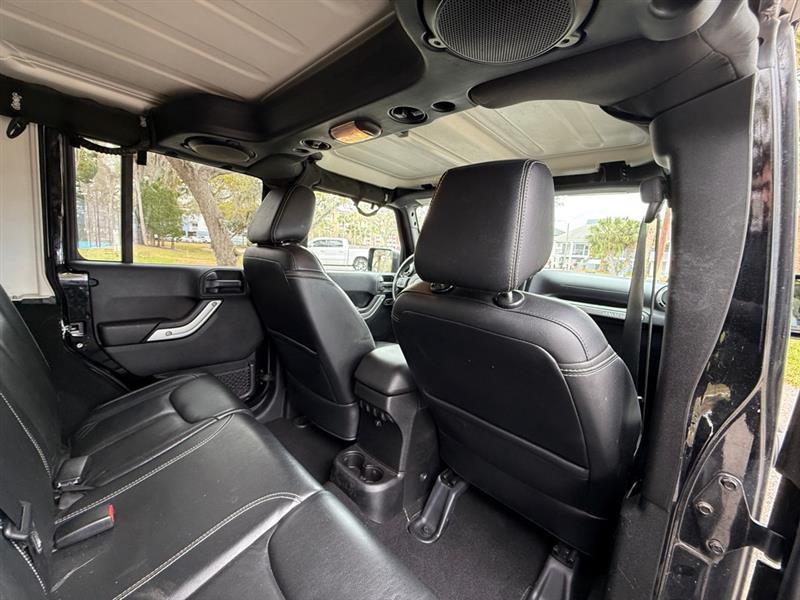 Jeep Wrangler Unlimited Sahara 4Wd - Thumbnail 15