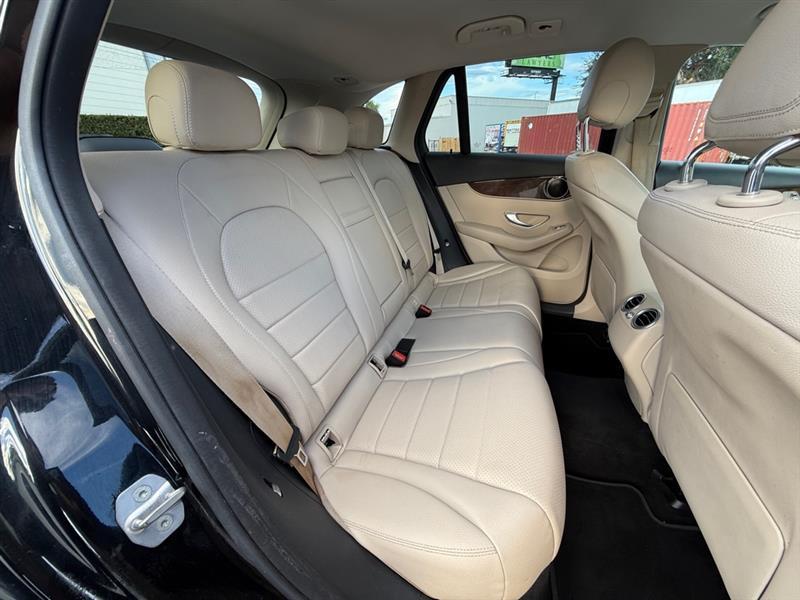 Mercedes-Benz Glc-Class Glc300 4Matic - Thumbnail 15