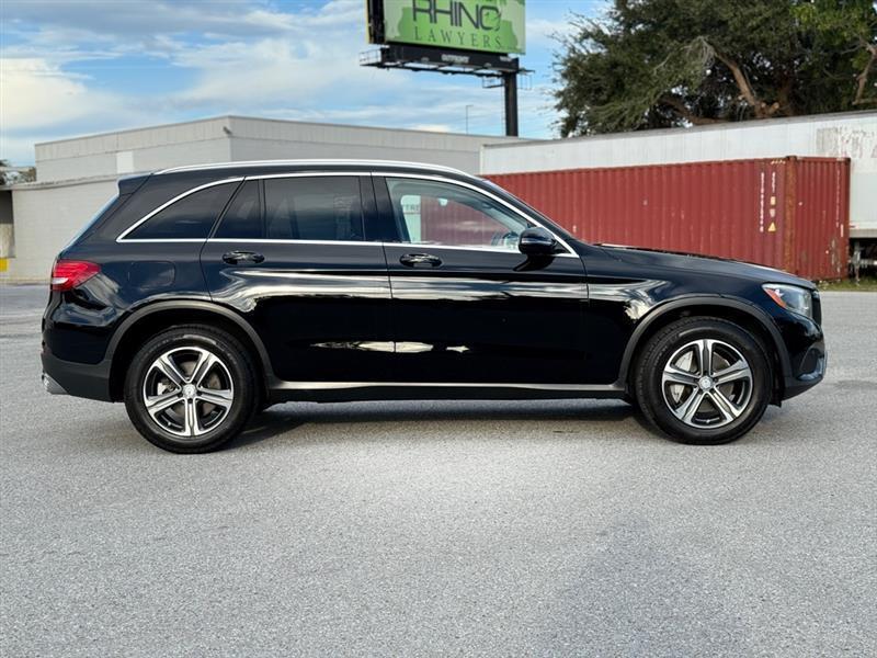 Mercedes-Benz Glc-Class Glc300 4Matic - Thumbnail 7