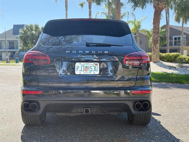 Porsche Cayenne S - Thumbnail 5
