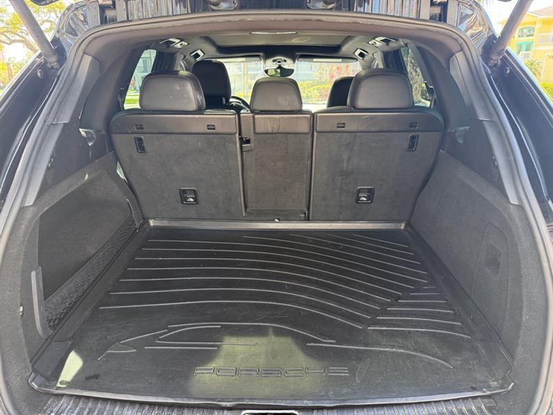 Porsche Cayenne S - Thumbnail 15