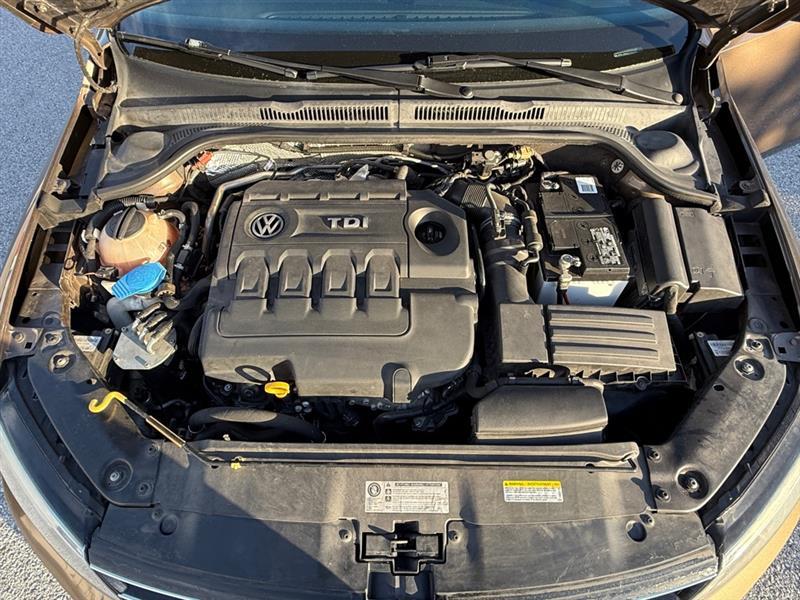 Volkswagen Jetta Tdi S 6A - Thumbnail 10