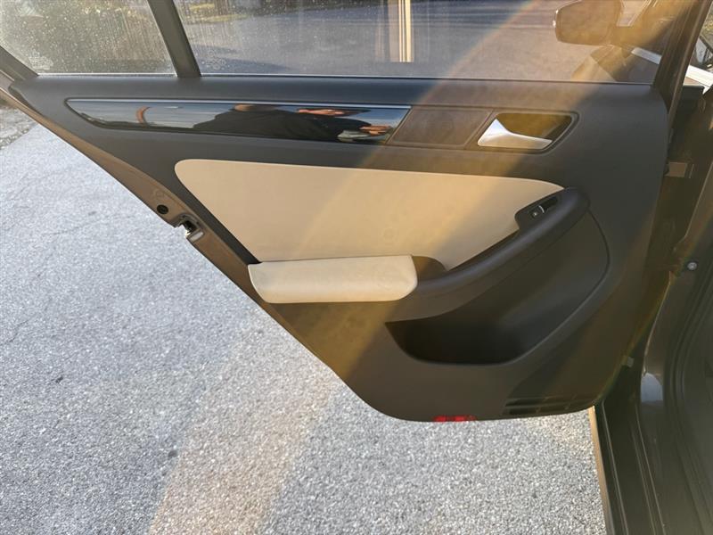 Volkswagen Jetta Tdi S 6A - Thumbnail 16