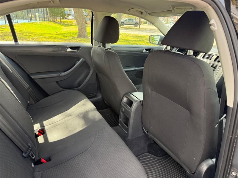 Volkswagen Jetta 1.4T S 6A - Thumbnail 18