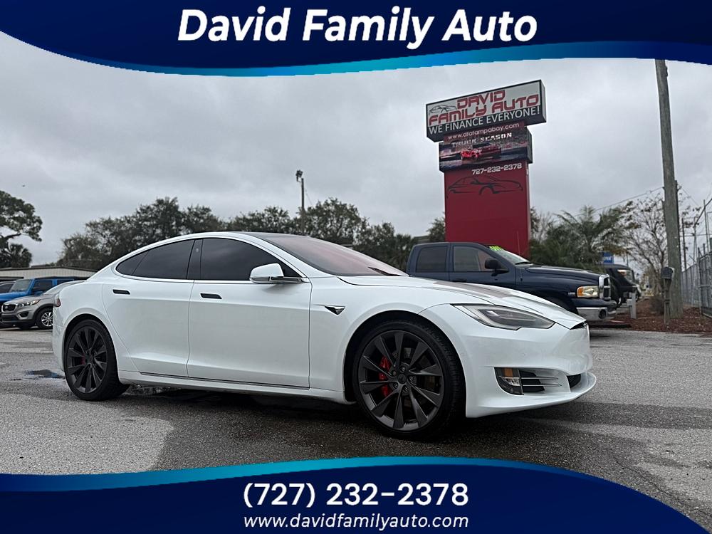 Tesla Model S - View 1