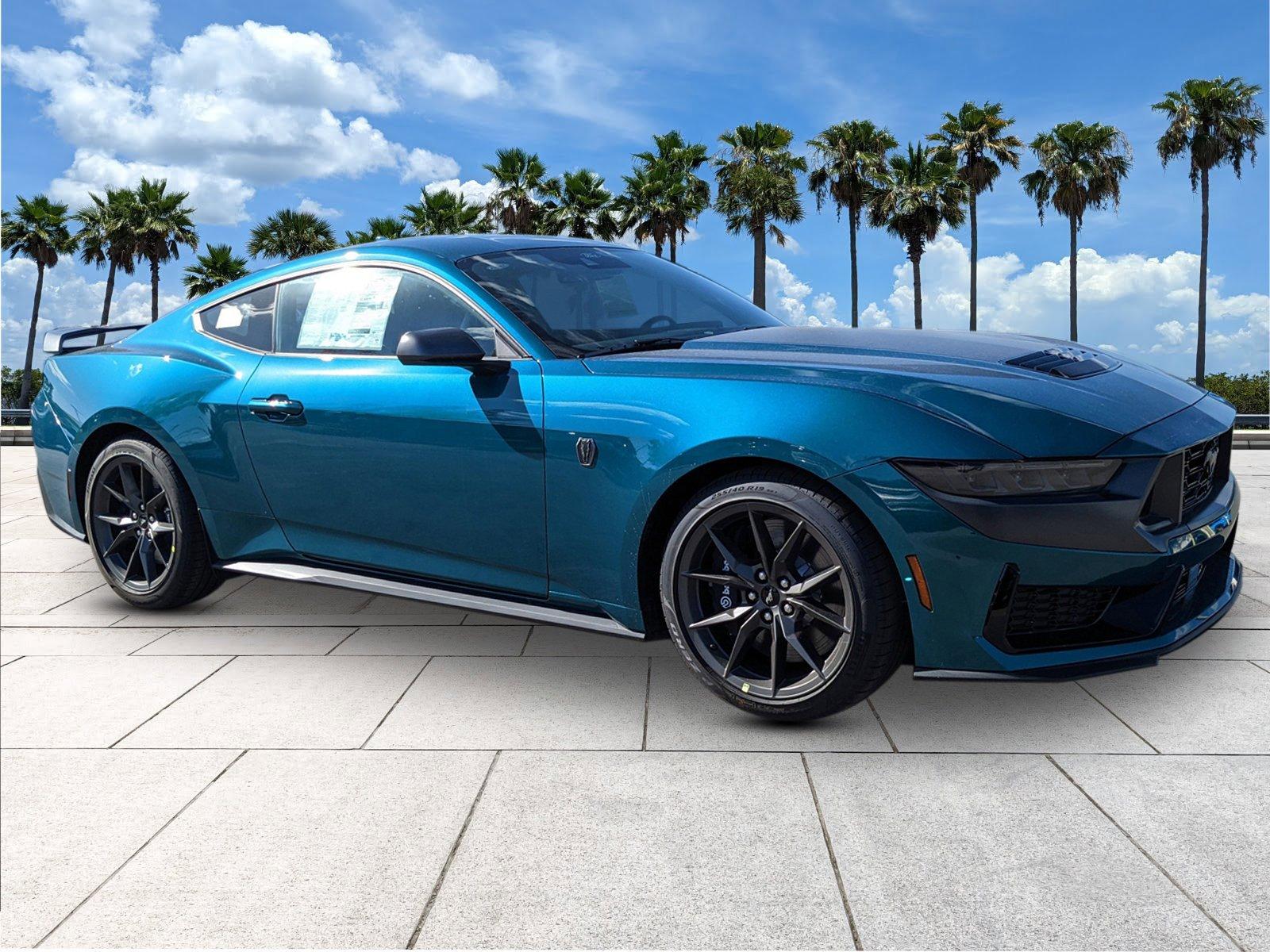 Ford Mustang Dark Horse - Thumbnail 3