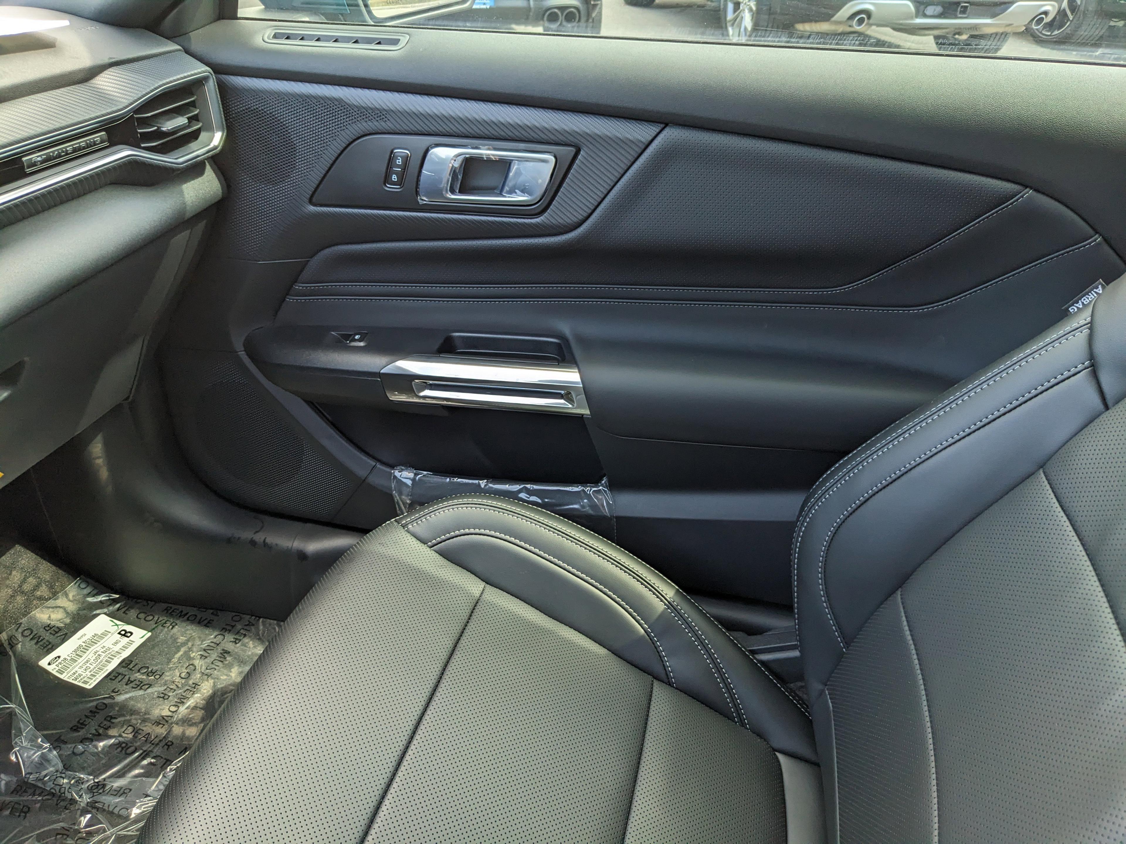 Ford Mustang Gt Premium - Thumbnail 17