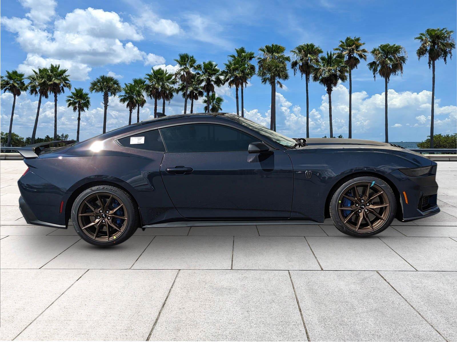 Ford Mustang Dark Horse - Thumbnail 9