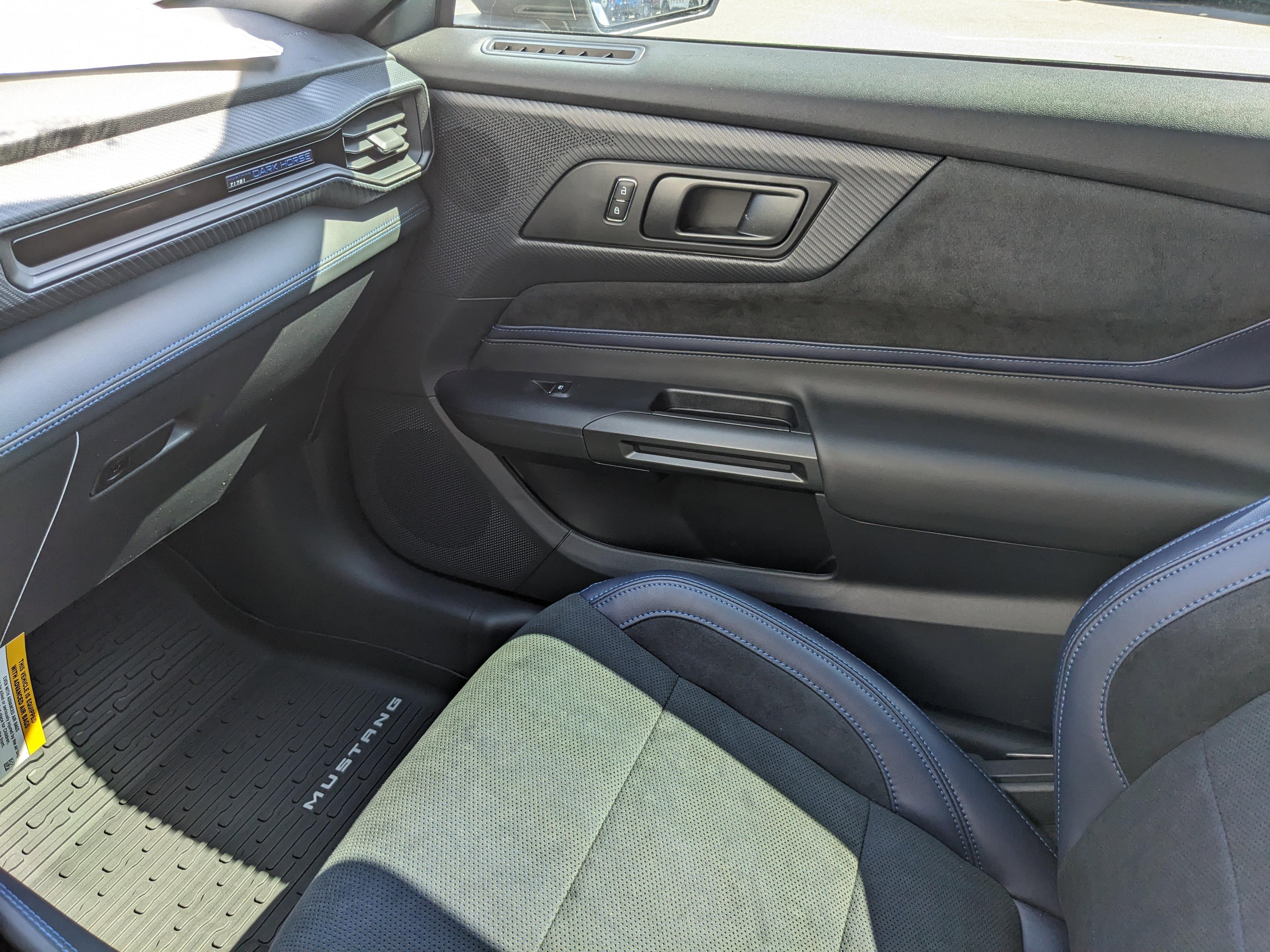 Ford Mustang Dark Horse - Thumbnail 16