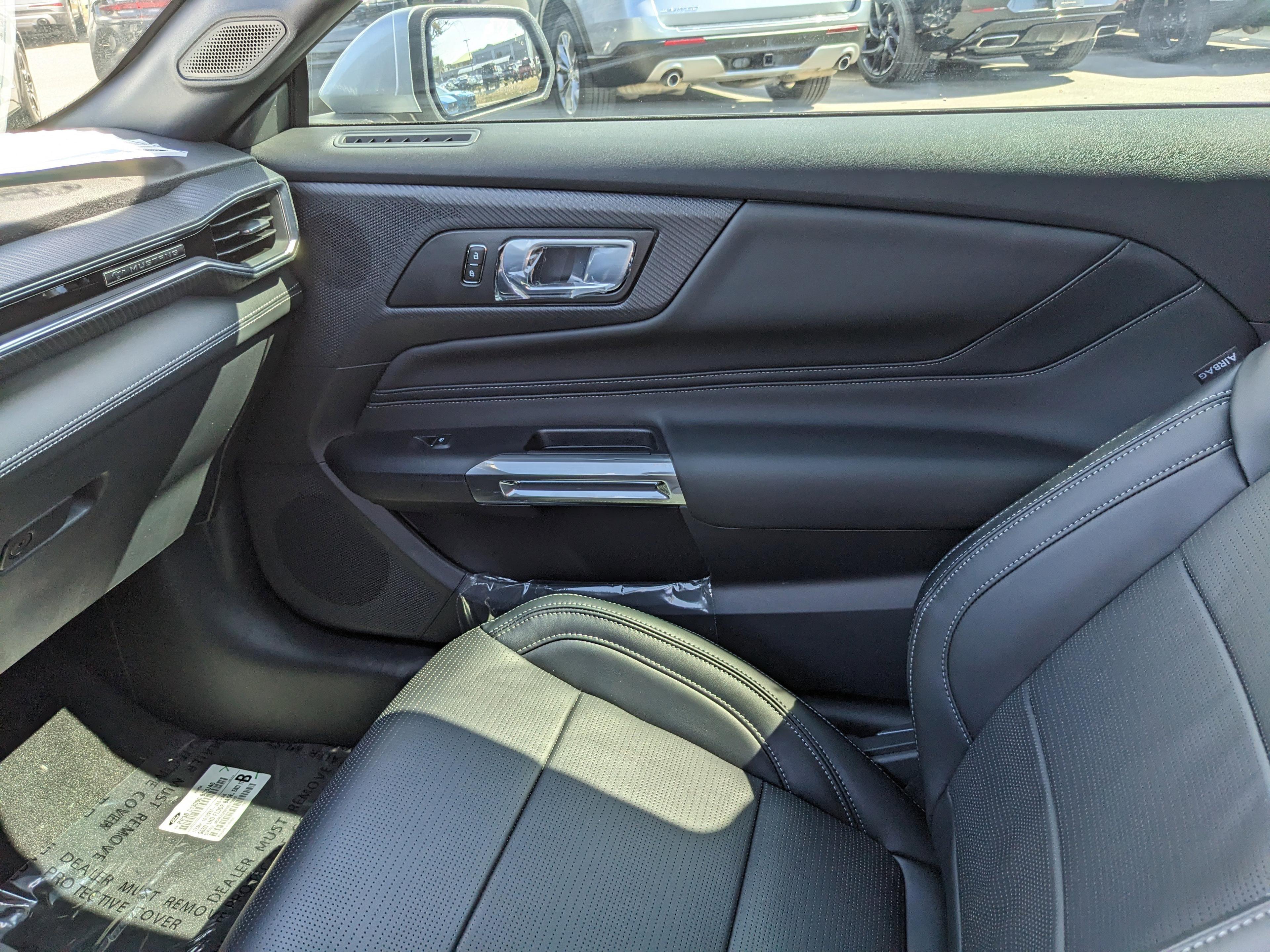 Ford Mustang Gt Premium - Thumbnail 15