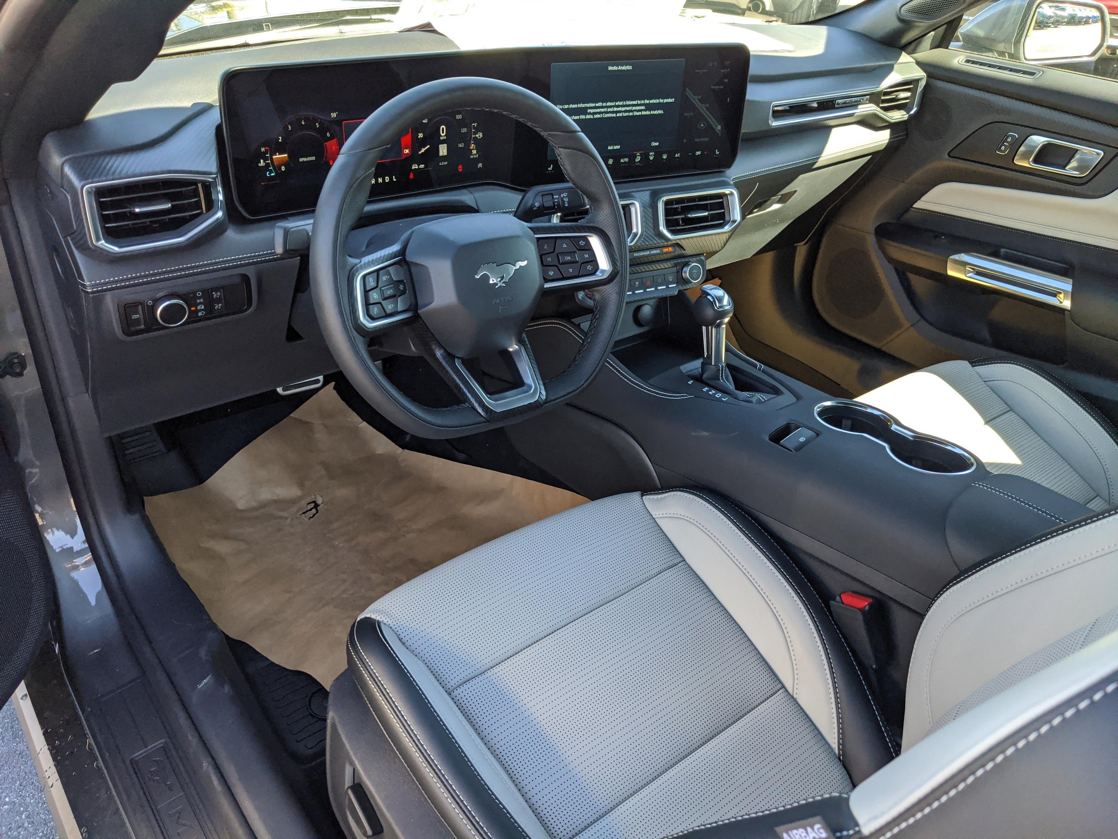 Ford Mustang Ecoboost Premium - Thumbnail 13