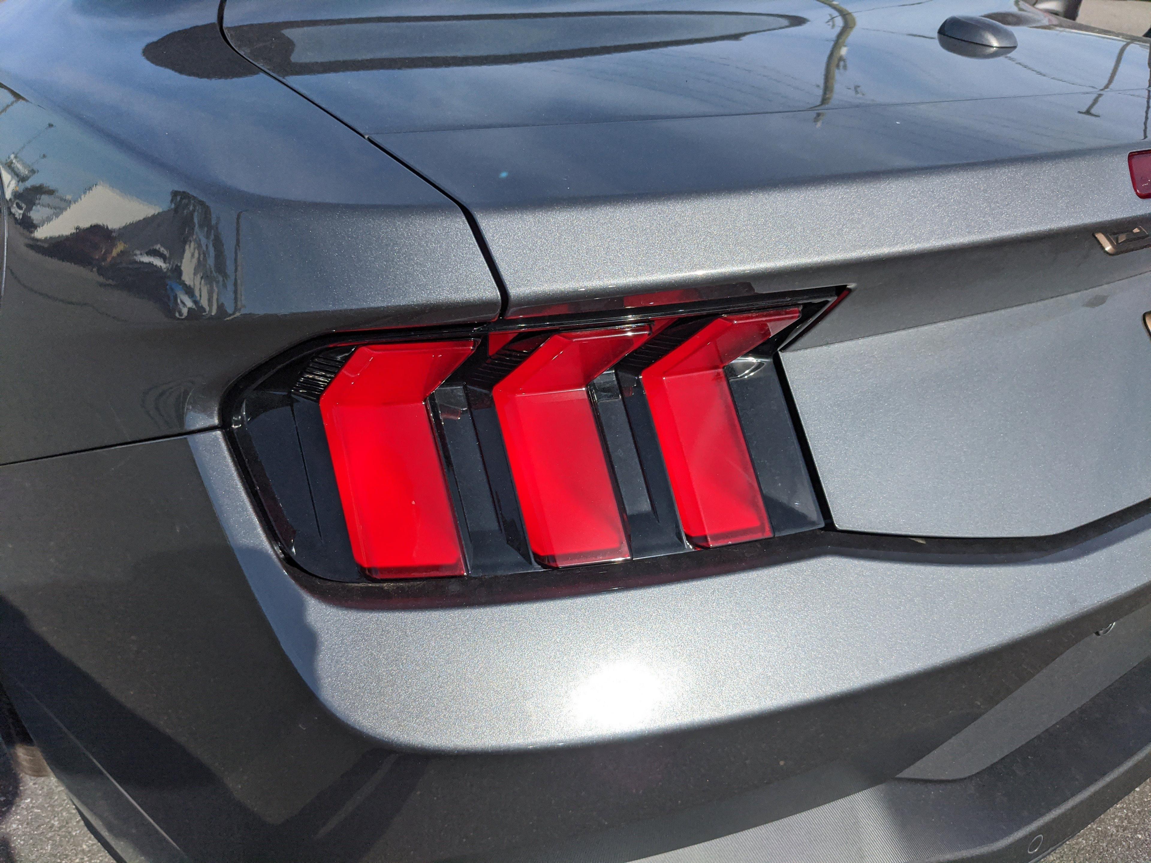 Ford Mustang Gt Premium - Thumbnail 12