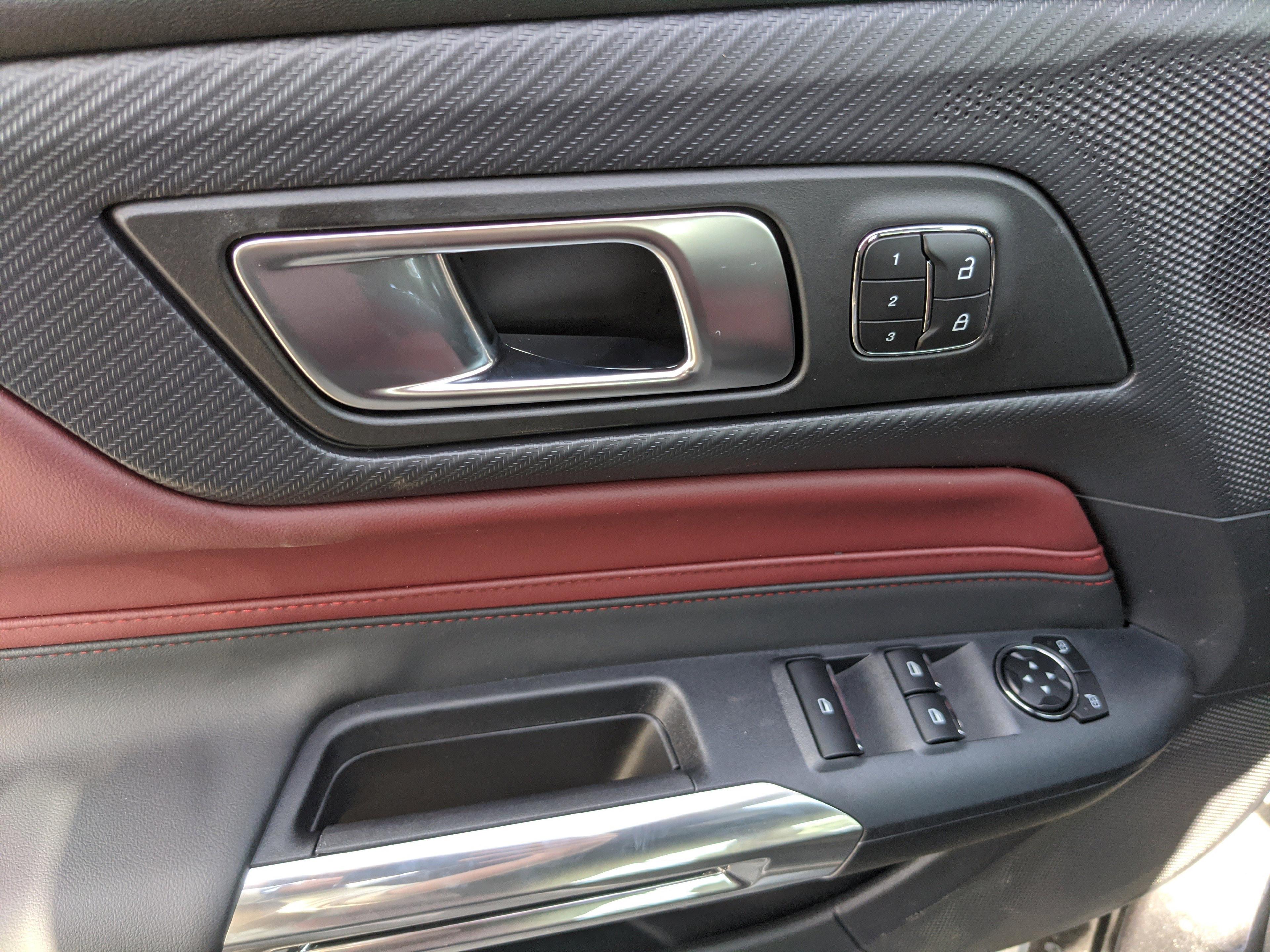 Ford Mustang Gt Premium - Thumbnail 18