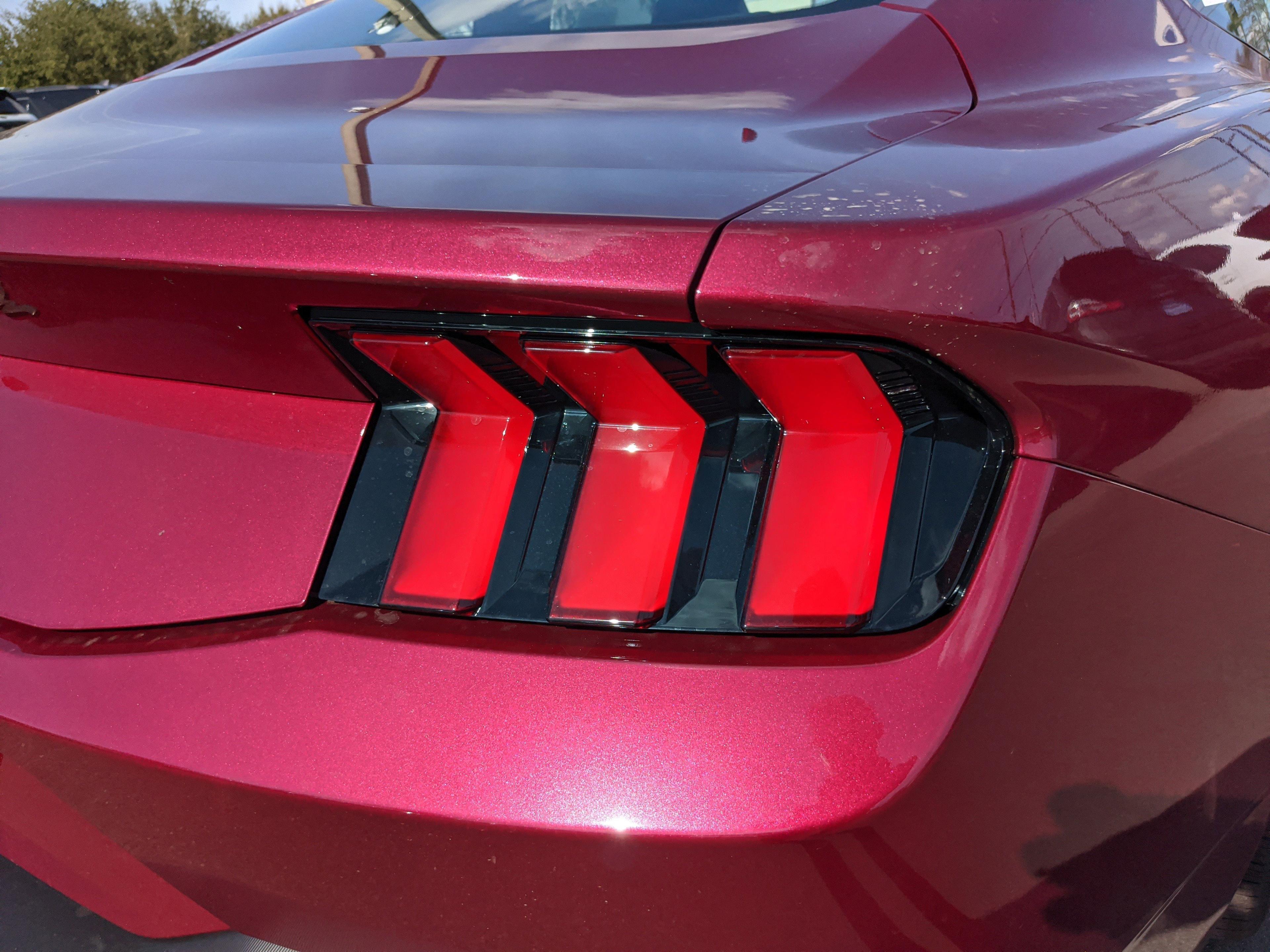 Ford Mustang Ecoboost Premium - Thumbnail 12